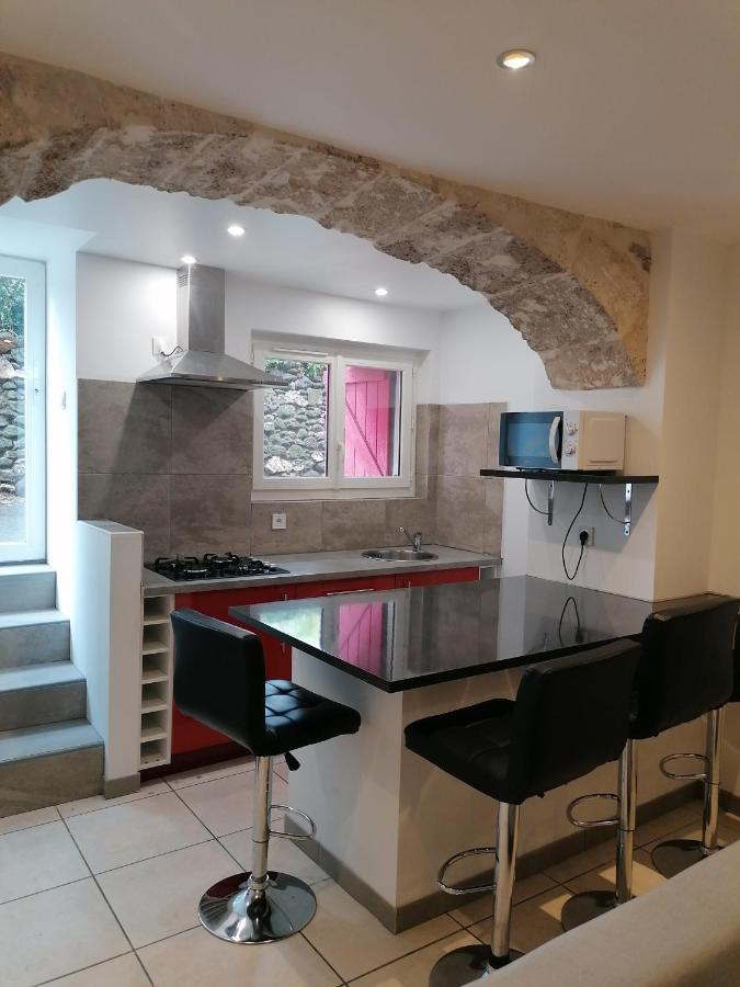 Appartement Paisible Entre Terre Et Mer Cabrieres  エクステリア 写真