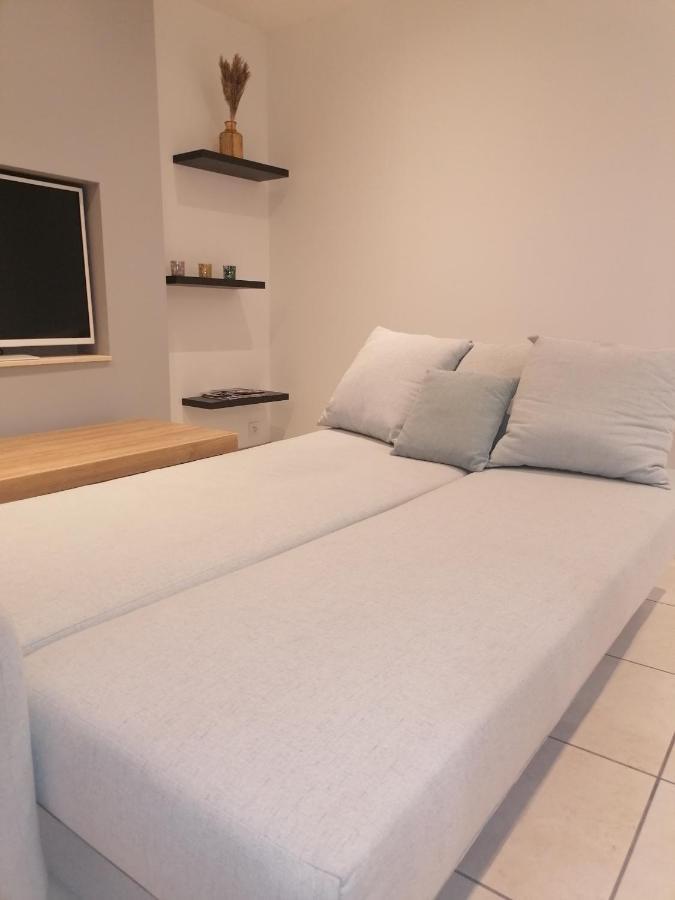 Appartement Paisible Entre Terre Et Mer Cabrieres  エクステリア 写真