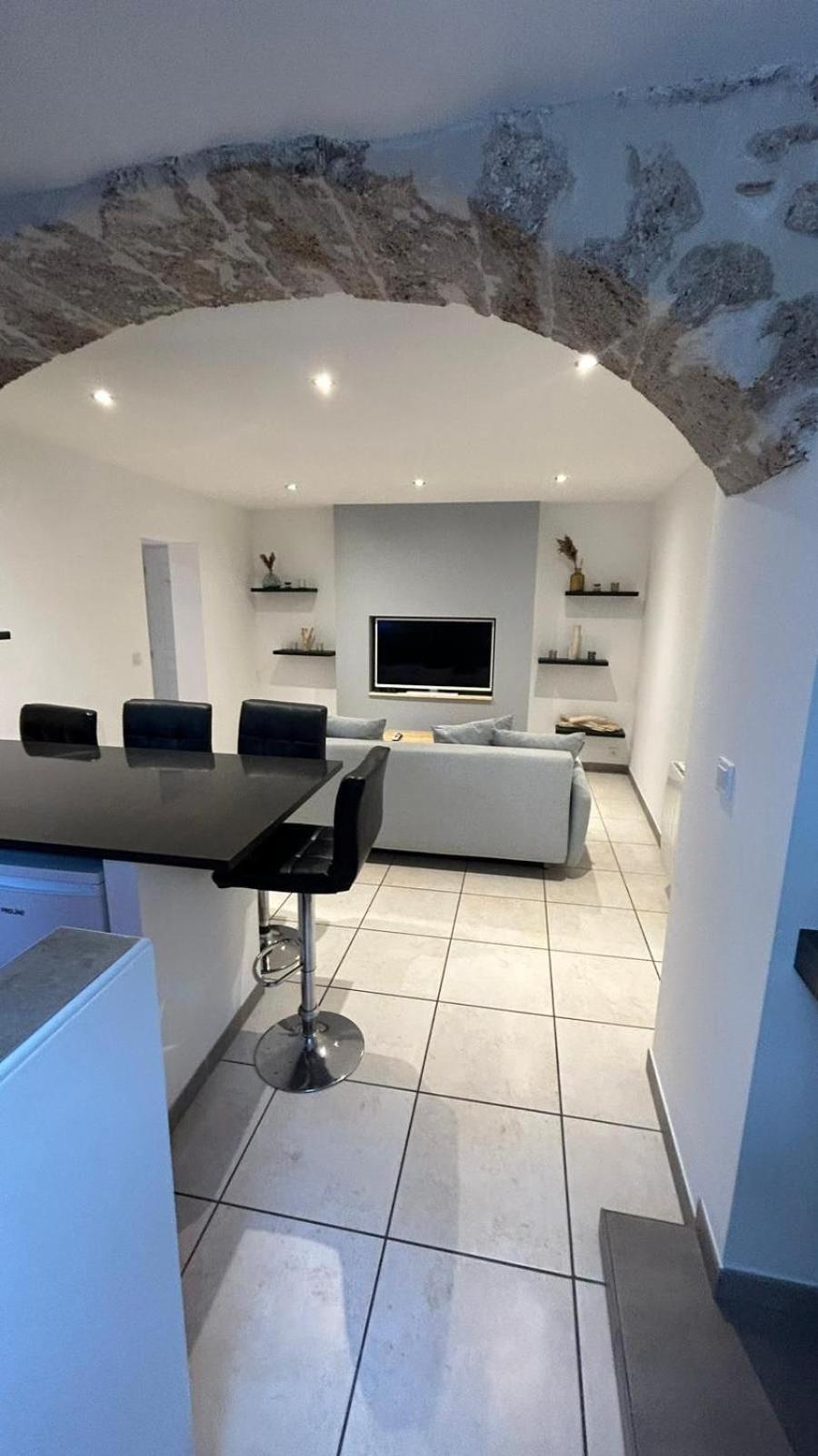 Appartement Paisible Entre Terre Et Mer Cabrieres  エクステリア 写真